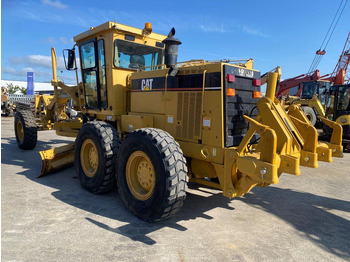 Grader CATERPILLAR 140H