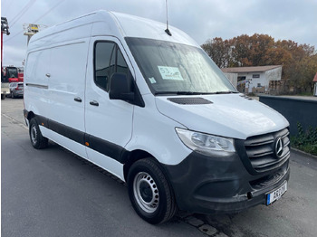 Gesloten bestelwagen MERCEDES-BENZ eSprinter