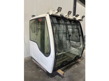 Cabine en interieur LIEBHERR