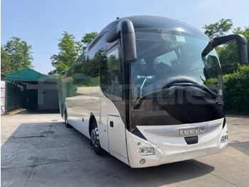 Touringcar IVECO Magelys