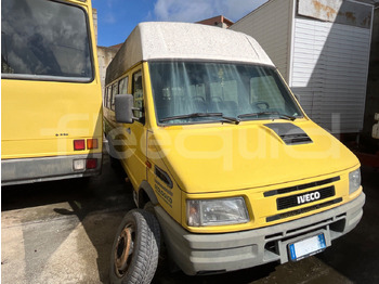 Schoolbus IVECO Daily