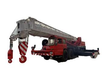 Mobiele kraan TADANO TG-700E