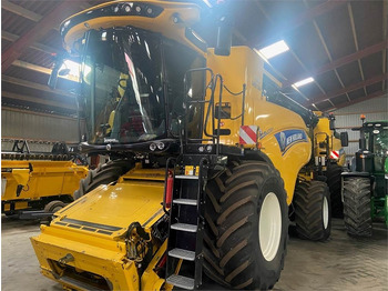 Maaidorser NEW HOLLAND CR series