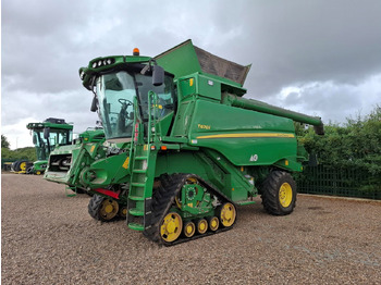 Maaidorser JOHN DEERE T670