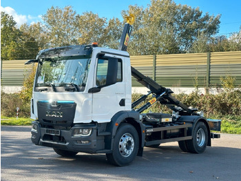 Haakarmsysteem vrachtwagen MAN TGM 18.320