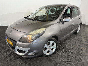Personenwagen RENAULT