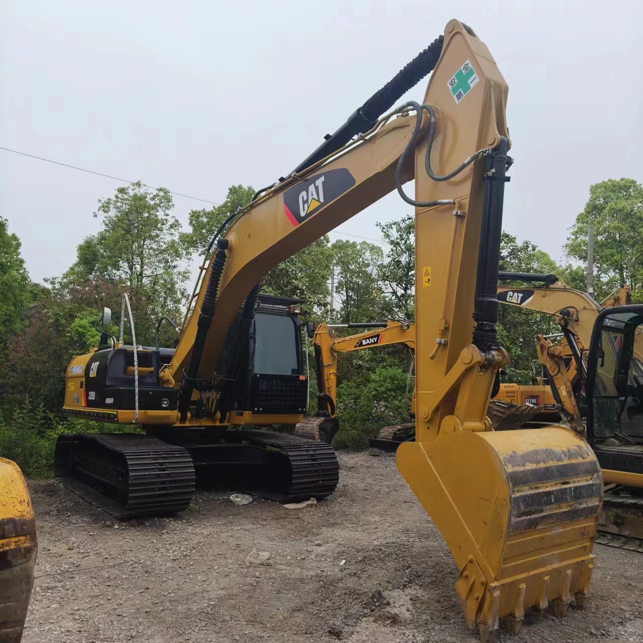 Rupsgraafmachine CATERPILLAR 320D2