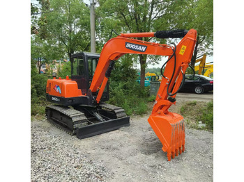 Rupsgraafmachine DOOSAN DH60
