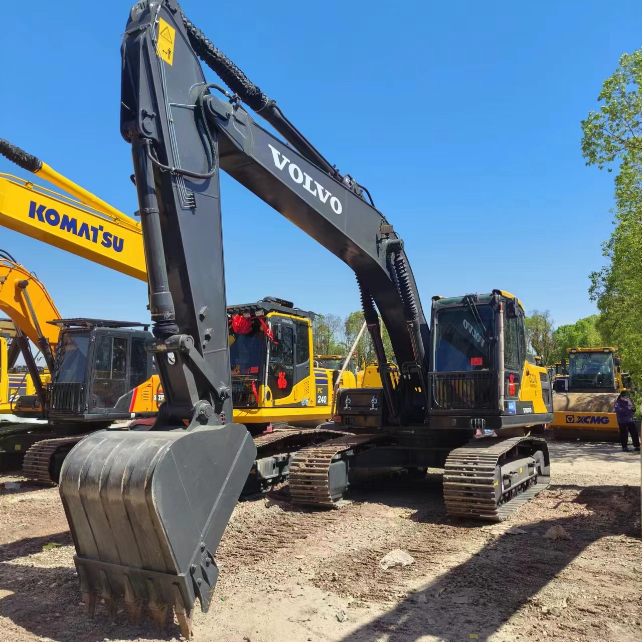 Rupsgraafmachine VOLVO EC210