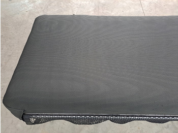 Cabine en interieur voor Vrachtwagen VOLVO ŁÓŻKO GÓRNE LEŻANKA VOLVO FH 4: afbeelding 3