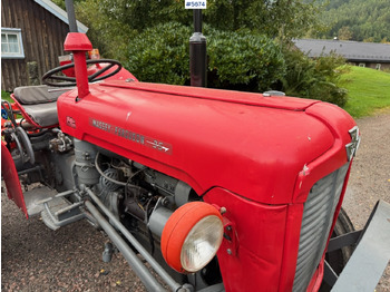 Tractor 1961 Massey Ferguson 35 m/ litt utstyr: afbeelding 3 Tractor 1961 Massey Ferguson 35 m/ litt utstyr: afbeelding 3