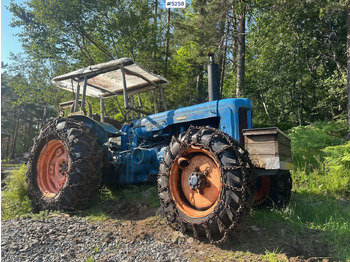 Tractor 1963 Fordson Major 4x4 with splitter gearbox, Ako winch, and tire chains. SEE VIDEO.: afbeelding 2