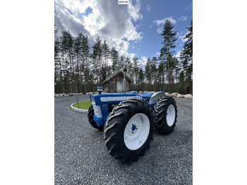 Leasing 1966 Ford County 654 Tractor 1966 Ford County 654 Tractor: afbeelding 2 Leasing 1966 Ford County 654 Tractor 1966 Ford County 654 Tractor: afbeelding 2