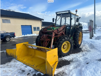 Tractor JOHN DEERE 2040