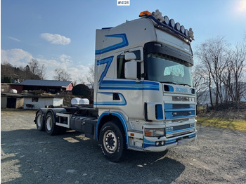 Haakarmsysteem vrachtwagen SCANIA R144