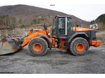 Wiellader HITACHI ZW220
