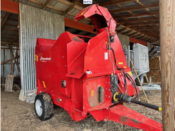 Hooi-/ Voedermachine KVERNELAND