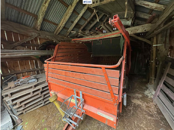 Hooi-/ Voedermachine