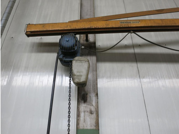 Kraan DEMAG