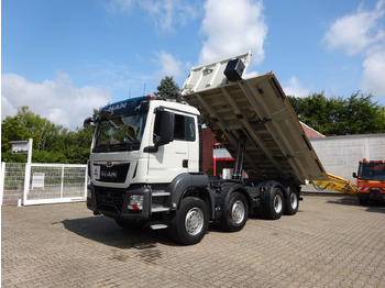 Kipper vrachtwagen MAN TGS 35.470