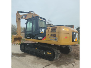 Rupsgraafmachine CATERPILLAR 320D2