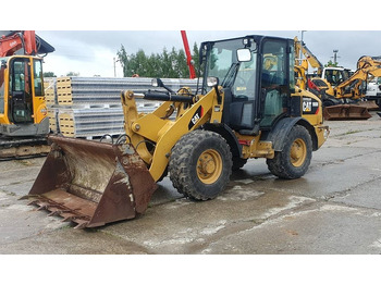 Wiellader CATERPILLAR 906M