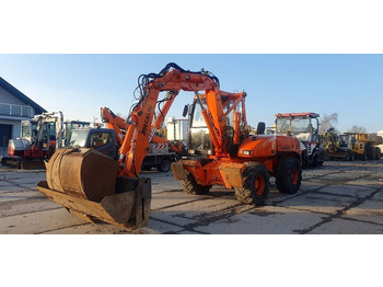 Mobiele graafmachine MECALAC