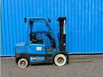 Diesel heftruck YALE