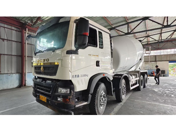 Betonmixer SINOTRUK HOWO