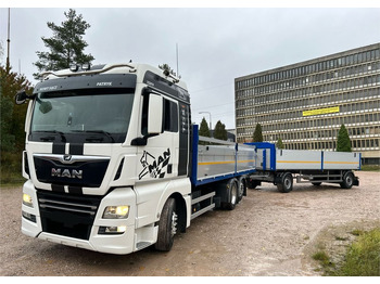 Vrachtwagen met open laadbak MAN TGX 26.400