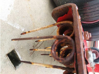 Tuinfrees Redexim V groom SV: afbeelding 2