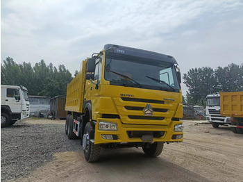 Kipper vrachtwagen SINOTRUK HOWO