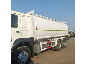 Tankwagen SINOTRUK HOWO