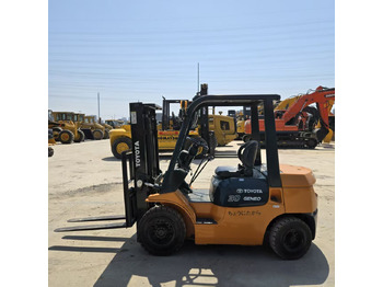 Leasing Toyota FD30 Toyota FD30: afbeelding 3