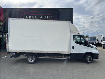 Bestelwagen gesloten laadbak IVECO Daily 35c16