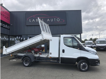 Kipper bestelwagen IVECO Daily 35c16