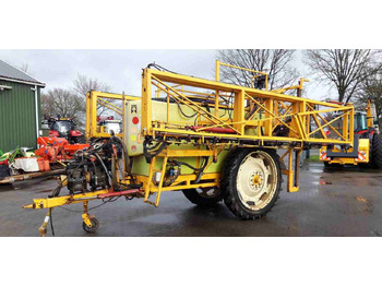 Getrokken veldspuit DUBEX