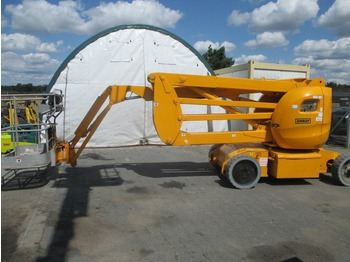 Knikarmhoogwerker MANITOU