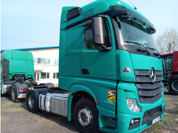 Trekker MERCEDES-BENZ Actros