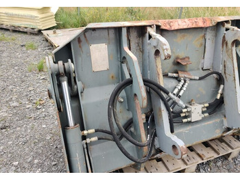 Voorladerbak Monitoimikauha kynsillä 173cm CAT-kurottajan sovitteella: afbeelding 5 Voorladerbak Monitoimikauha kynsillä 173cm CAT-kurottajan sovitteella: afbeelding 5