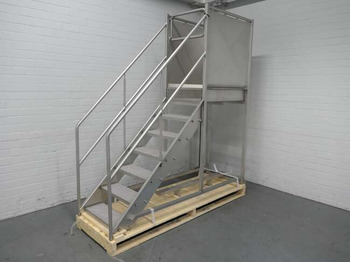 Voedselverwerkende machine