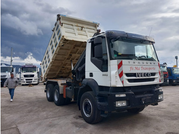 Kraanwagen IVECO Trakker