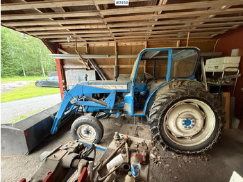 Tractor FORD