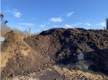 Stroblazer Bizon B-1030 Kompost Schredder Biomasse Mist Compost shr: afbeelding 3 Stroblazer Bizon B-1030 Kompost Schredder Biomasse Mist Compost shr: afbeelding 3