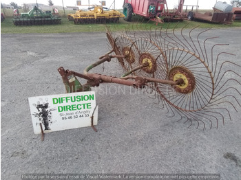 Hooischudder JOHN DEERE