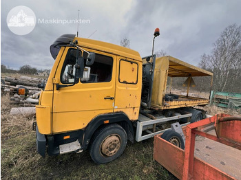 Haakarmsysteem vrachtwagen MERCEDES-BENZ