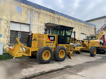Grader CATERPILLAR 140H: afbeelding 3