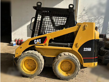 Schranklader CATERPILLAR 226B