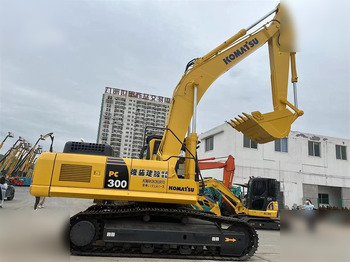 Rupsgraafmachine KOMATSU PC300-8
