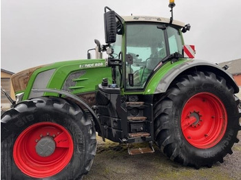 Tractor FENDT 828 Vario